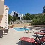 Avoca Villa Mlini