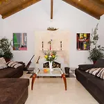 Villa Avoca