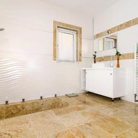 Villa Avoca *