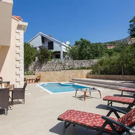 Avoca Villa Mlini